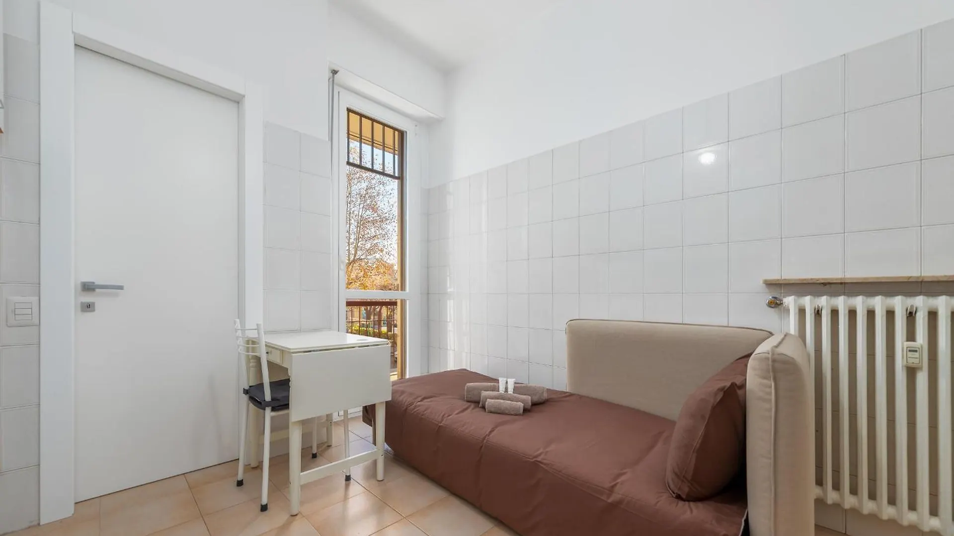 Free Private Parking - 5 Min To Metro - Access Control Guard - Quiet Lägenhet Milano