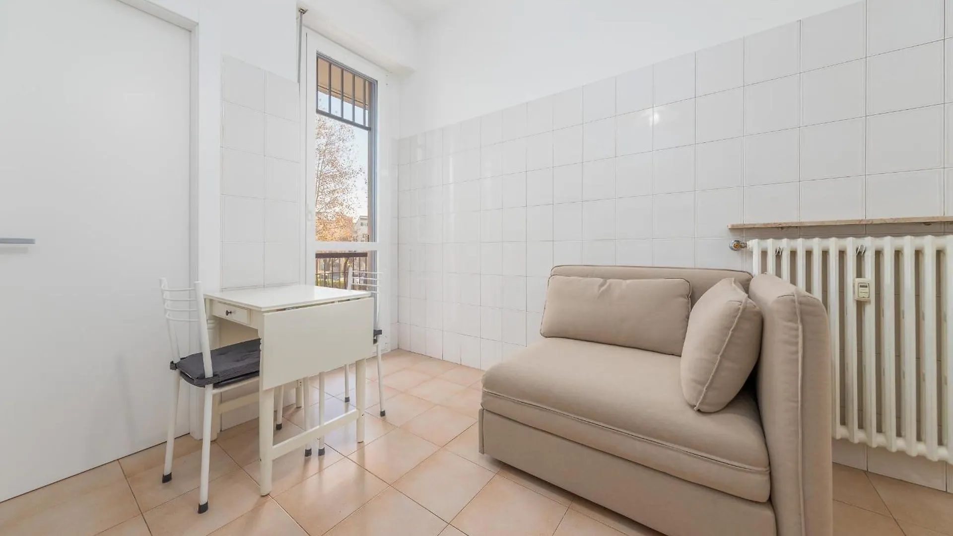 דירות מילאנו Free Private Parking - 5 Min To Metro - Access Control Guard - Quiet 0*,  איטליה